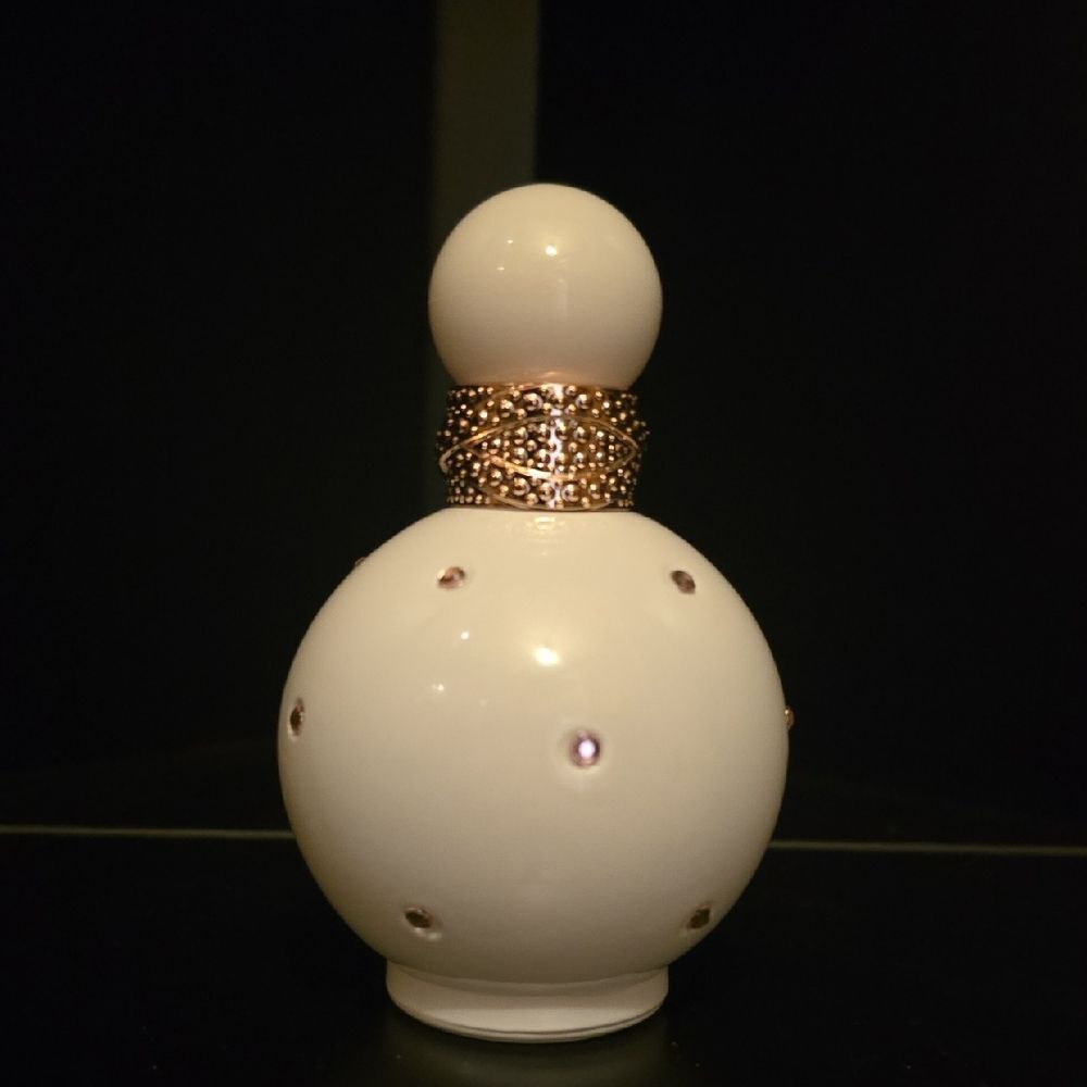 BRITTANY SPEARS FANTASY PERFUME! Floral Amber,Full Bottle!